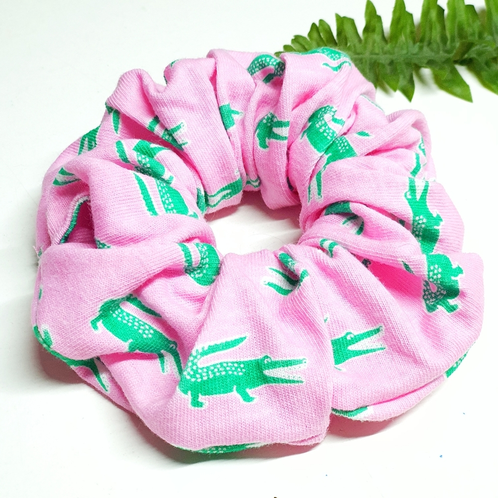 Large Pink With Alligator Knit Scrunchie - Picture 2 of 4